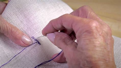 Alphabet muster fur kreuzstich und back stitch 2021 haus nc to do : Kreuzstich - YouTube