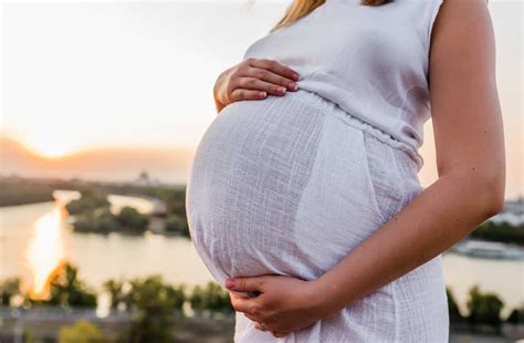 The Truth Behind How Risky It Is To Get Pregnant After 35