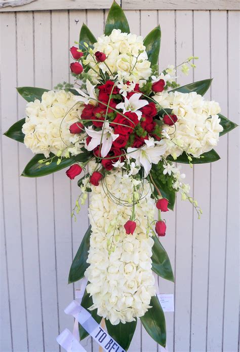 Send your sincerest respect and sympathy with an exceptional floral display in glendale, ca from golden flowers and convey your sympathy beautifully. Funeral Cross (Sympathy) - All Rose Cross in Glendale, CA ...