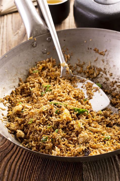 Jenis tepung roti lainnya yaitu tepung panko. Nasi Goreng (riz à l'indonésienne) | Nasi goreng, Recettes ...
