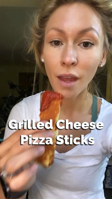Grilled Cheese Pizza Sticks Interesting Food Recipes Easy Meals Diy Food Recipes