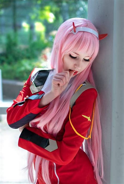 Zero Two From Darling In The Franxx Cosplay By Xiuemi Cosplayerエミ Photo By Photos By Citrus