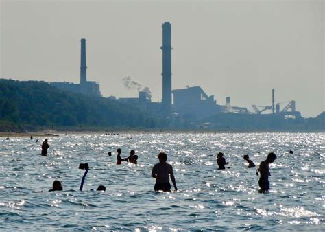 Some Beaches Along Lake Michigan Closed After Chemical Spill Mlive Com
