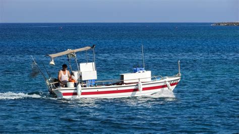 图片素材 滨 地中海 车辆 钓鱼 渔夫 湾 岛 帆船 老人 划船 船只 传统 塞浦路斯 拖网渔船