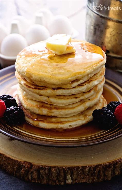 Easy Homemade Pancakes Recipe ~ Light Fluffy Delicious Pancakes