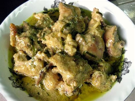 Setelah mendidih kecilkan api menjadi sedang. Resepi Rendang Cili Api Ayam - Pewarna h