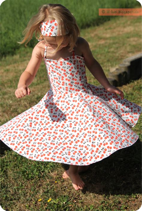 Kostenlos schnittmuster kleid sommerkleid in a 2019 10 28. Kostenloses Schnittmuster Petticoat-Kleid von ...