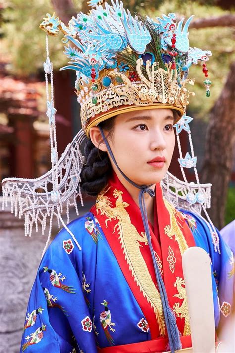 Find all movies, tv shows and documentaries of korean drama. The King In Love (왕은 사랑한다) Korea Drama | Traditional ...