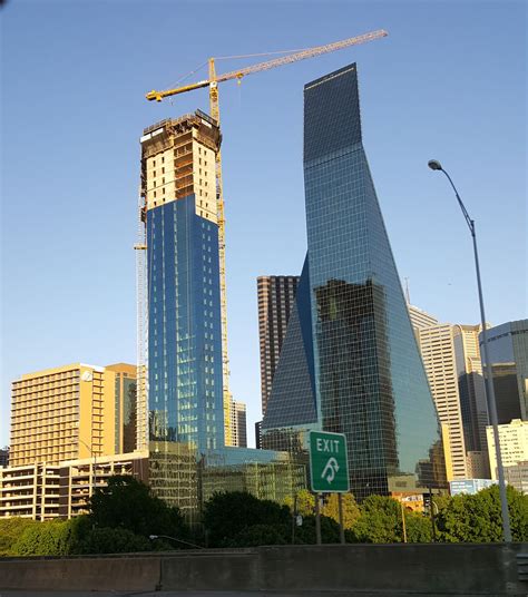 Iconic Fountain Place in Dallas Getting a Residential Companion ...
