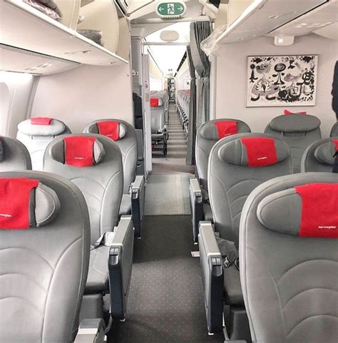 Extensive research into what affects comfort led boeing to many design innovations on the 787 family, including large, spacious cabin: Norwegian Boeing 787 Premium cabin | Norwegian airlines ...