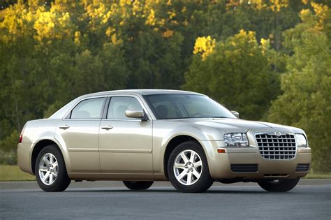 2007 Chrysler 300 Pictures History Value Research News