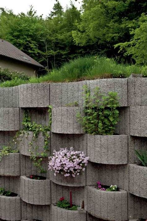 Retaining Wall Ideas Concrete Planters As A Supporting Structure In