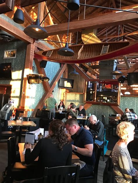 Canoe Brewpub Victoria Downtown Menu Prices And Restaurant Reviews