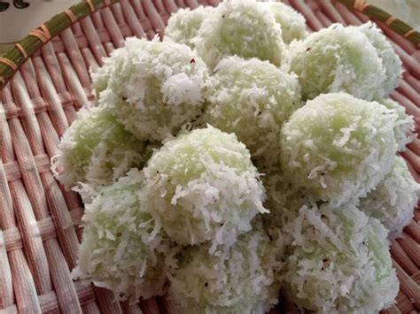 Kuih buah rotan atau juga dipanggil sebagai kuih redan atau keciputan adalah sejenis kuih tradisional melayu yang dibuat daripada tepung pulut dan telur. Resepi Kuih Buah Melaka Pecah Meletup Di Mulut, Sedapnya ...