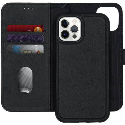 The iphone 12 and iphone 12 mini (stylized as iphone 12 mini) are smartphones designed, developed, and marketed by apple inc. iPhone 12 hoesjes: de mooiste en beste cases voor iPhone ...