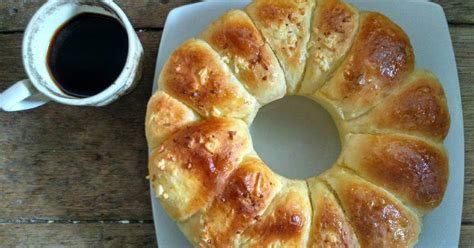 Tapi mungkin karena terlalu sering dan kebetulan stock roti sobek dirumah melimpah jadi bosen dimakan gitu gitu. Resep Roti Sobek/Roti Manis Super Lembut dan Empuk oleh Syarifah Ainun Mardhiah - Cookpad