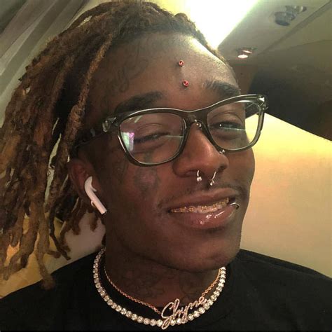 Lil uzi vert, ot genasis, big sean, migos, drake, future & more! Lil Uzi Vert Reveals His New Forehead Piercing | RapCurrent