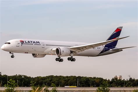 Get latam chile cheapest ticket price, promo, and complete information for all flight routes only on airpaz. LATAM Airlines Chile - Wikipedia