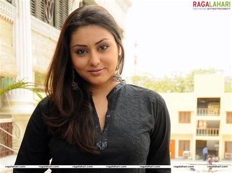 Latest Telugucinemawallpapers Namitha Wallpaper