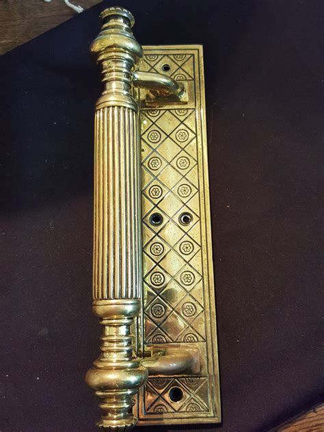 Carlisle brass has been manufacturing quality door handles since 1986. Single Brass Victorian Door Pull Handle. | 632647 ...