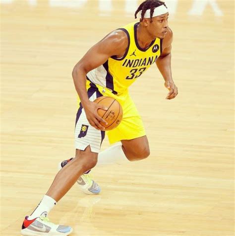Nba Los Angeles Lakers Exploring Deals To Obtain Myles Turner