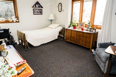 Memory Care Facilities in Ypsilanti, MI | Memory Lane