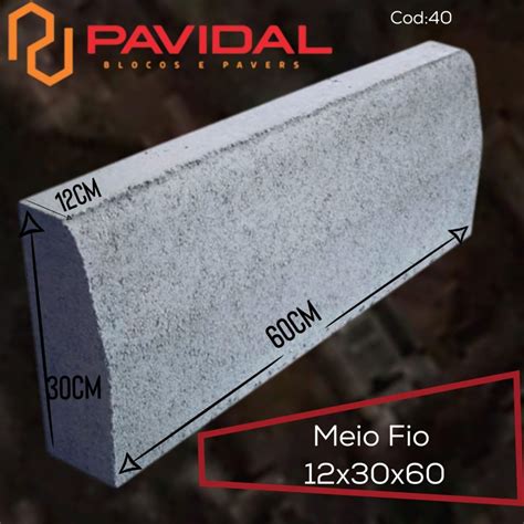 O Próprio Meio Fio Das Calçadas