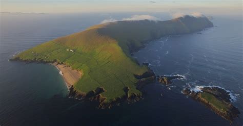 Great blasket island is looking for two friends or a couple to manage the coffee shop and accommodations from april to october. The beautiful Blaskets | Yoho Media