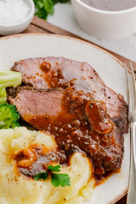 instant pot sirloin roast beef with mushroom sauce easy peasy meals