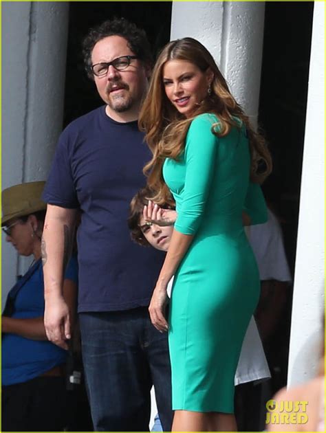 Full Sized Photo Of Sofia Vergara Hot Fun Long Day With Chef Cast 17