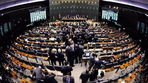 Política Brasileira Precisa Da Corrupção Para Funcionar Diz
