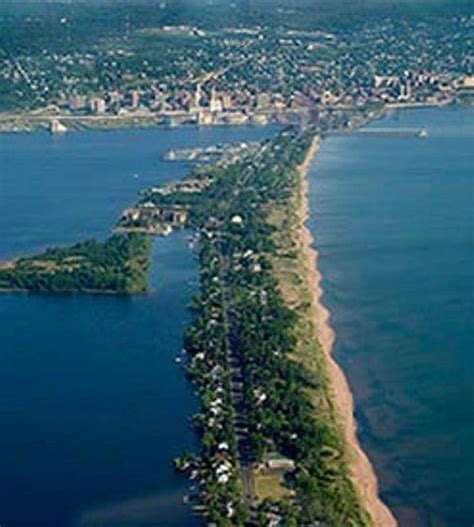 Duluth Beach House On Lake Superiors Park Point Park Point