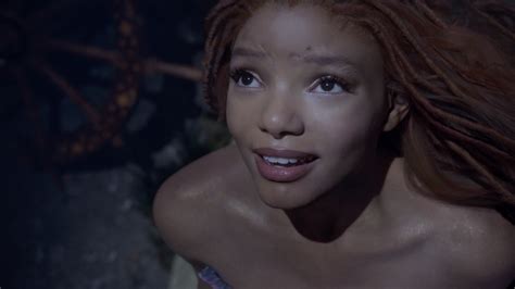 Little Mermaid 2023 Watch Halle Bailey Transform Into Ariel In New Live Action Movies Teaser