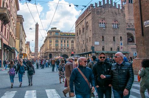 The town in emilia romagna to enjoy food bologna is a medieval town located in northern italy in the emilia romagna that was founded by the. Bologna's busy central streets - Bologna, Emilia-Romagna ...