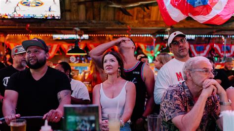 Where Do Miami Heat Fans Watch The Nba Finals For Many Flanigans Seafood Bar And Grill