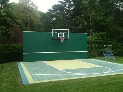 The 25+ best Backyard tennis court ideas on Pinterest ...