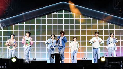 Le Groupe Pop Sud Coréen Bts Doit Finalement Faire Son Service