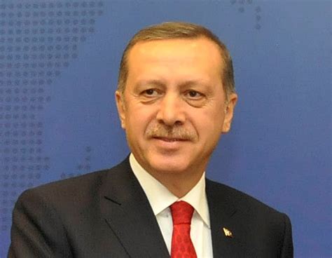 Bu sözleriyle erdoğan'ın 2009'da davos'ta dönemin i̇srail cumhurbaşkanı şimon peres'e yaptığı ''siz öldürmeyi çok iyi bilirsiniz'' çıkışına da atıf yapan netanyahu, dün katliamı şu sözlerle savunmuştu Netanyahu: Erdogan es un "dictador antisemita obsesionado ...