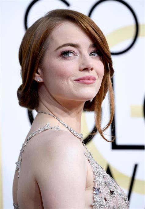 Emma Stone At 74th Annual Golden Globe Awards In Beverly Hills 0108