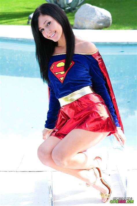 Catie Minx Als Supergirl Catie Minx Supergirl Cosplay Cosplay Woman