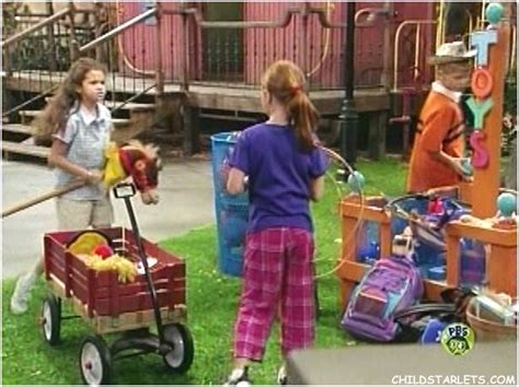Selena Gomez Katherine Pully Barney And Friendssharing Is Caring