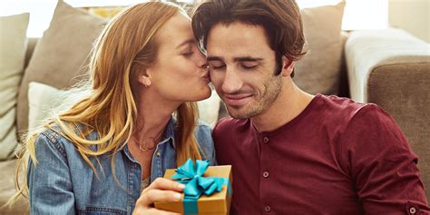 Why is it so difficult to choose presents for your boyfriend birthday? Birthday gifts for husband who has everything - VipGearz