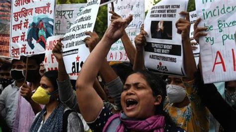 太惨了！印度一女子称遭5人轮奸后，去报案时又被警察强奸 凤凰网