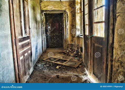 Abandoned Hallway In Hdr Stock Image Image Of Rotting 40014999