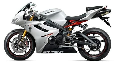 Read what they have to say and what they like and dislike about the bike below. Triumph Daytona 675 Range Review - MotorbikeTrader.co.uk