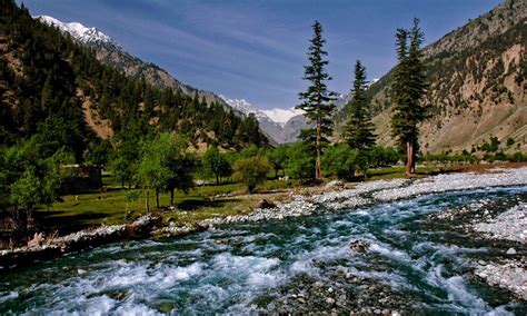10 Most Beautiful Places In Pakistan To Visit In Summer Vacations