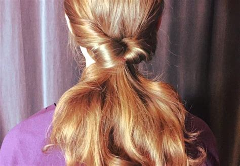 Hair Tutorial The Redhead Inside Out Ponytail In 4 Steps