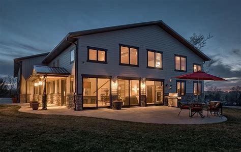 Austin public can accommodate film and video production, meetings, performances and screenings. #1 Austin Barndominium | Best Barndominiums in Austin, TX