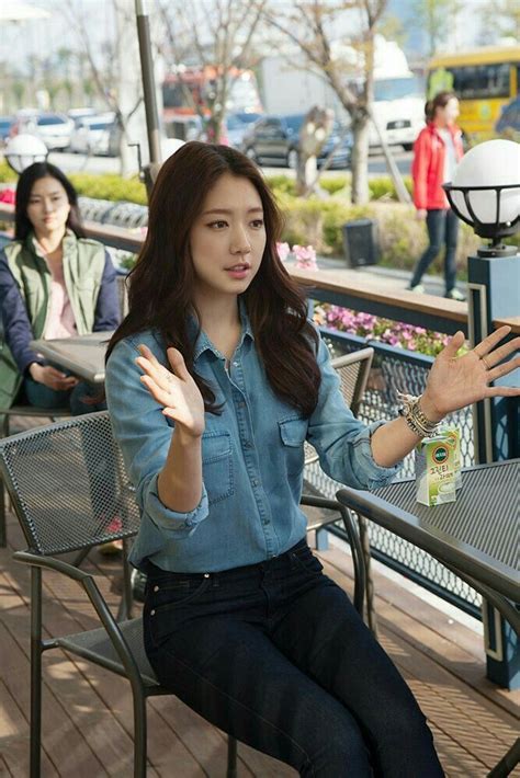 2013 yılında iki farklı dizide rol almıştır. Pin by Alaska Young on Park Shin Hye | Korean actresses ...