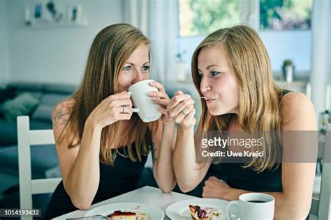 Pretty Twins Photos And Premium High Res Pictures Getty Images